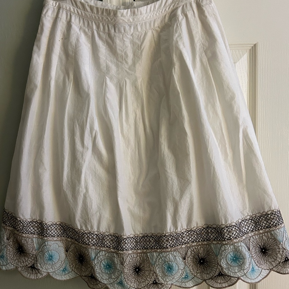 White Skirt with Embroidered Hem - Picture 8 of 11
